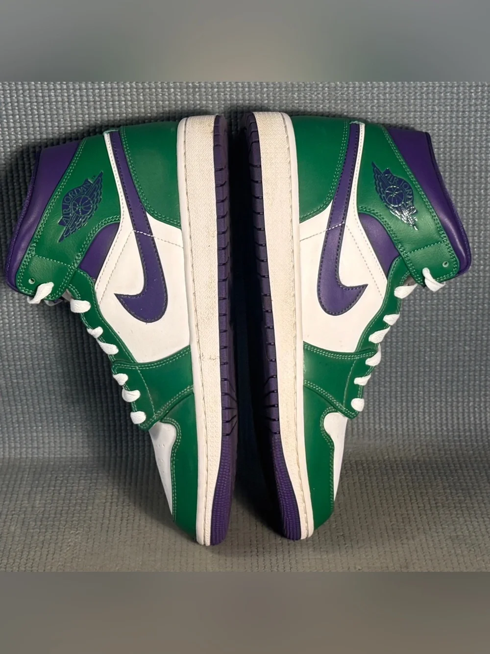 Nike Air Jordan 1 Mid 